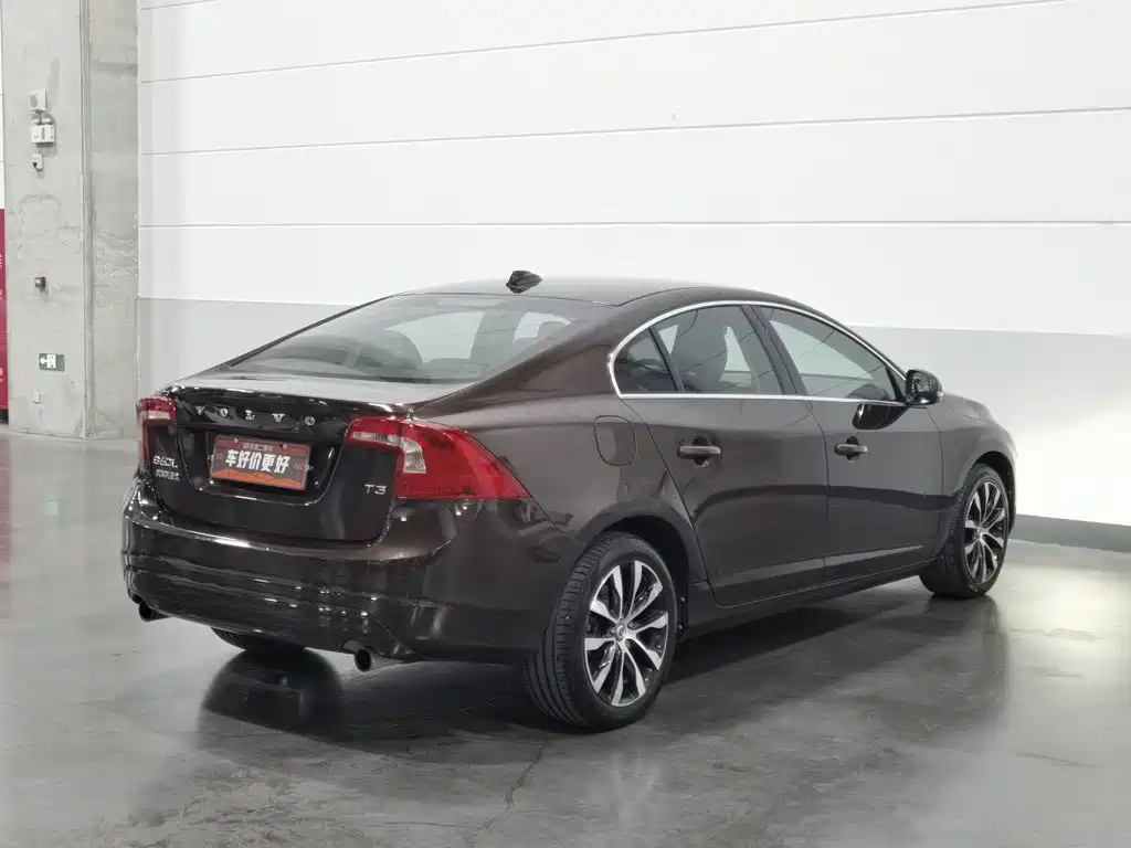 Volvo S60 — миниатюра 2
