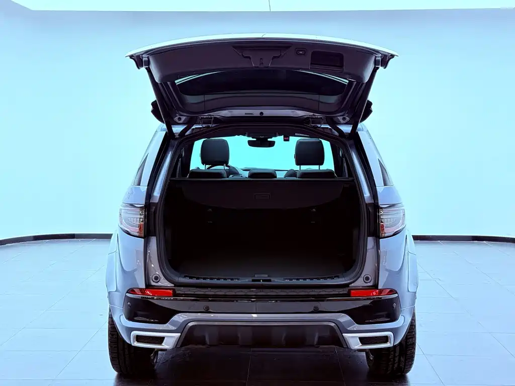 Land Rover Discovery Sport Hybrid — миниатюра 28