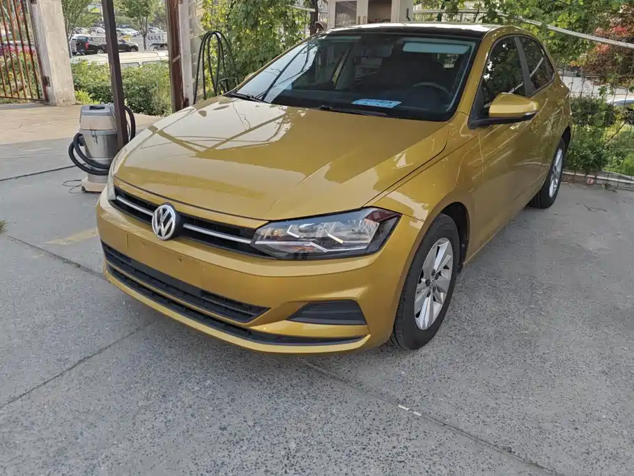 2019 Volkswagen Polo - zdjęcie 1 z 16