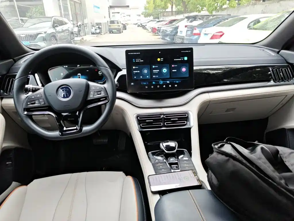 BYD PLUS New Energy — миниатюра 16