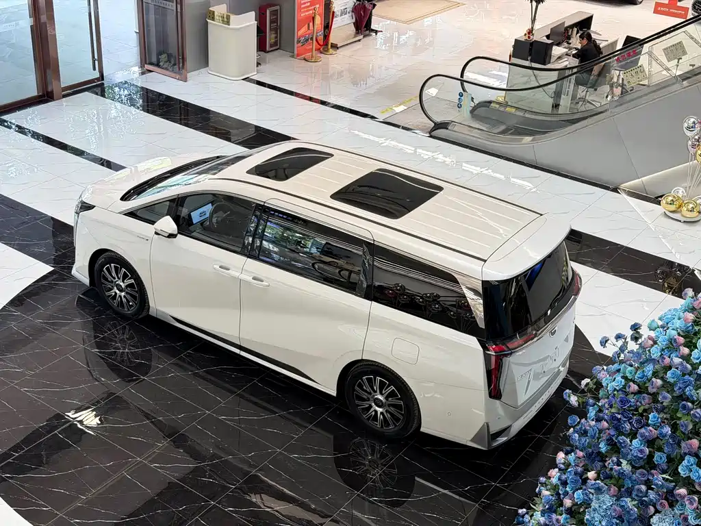 GAC Motor Trumpchi E9 — миниатюра 8