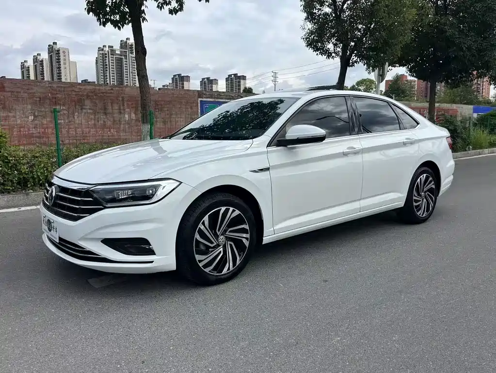 Volkswagen Sagitar
