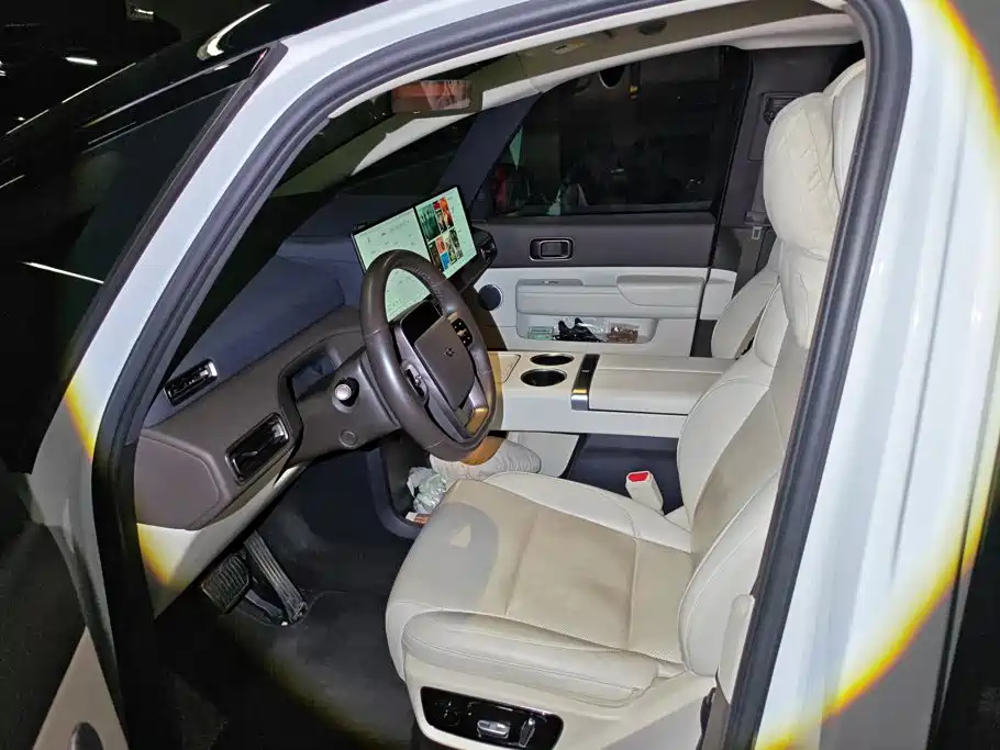 Li Auto Li MEGA — миниатюра 9
