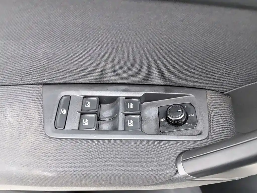 Volkswagen Touran — миниатюра 9