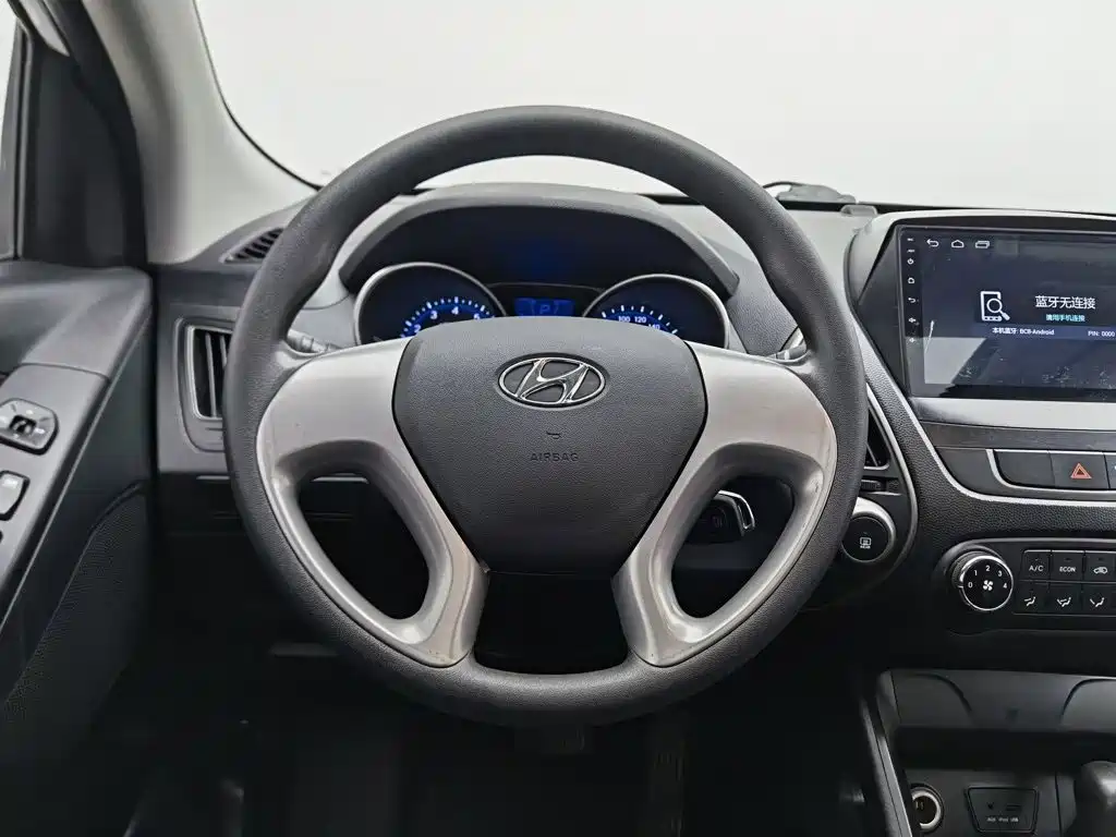 Hyundai ix35 — миниатюра 11