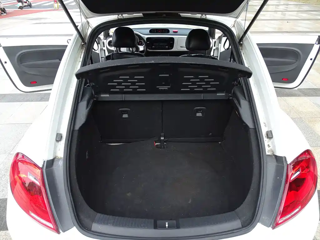 Volkswagen Beetle — миниатюра 20