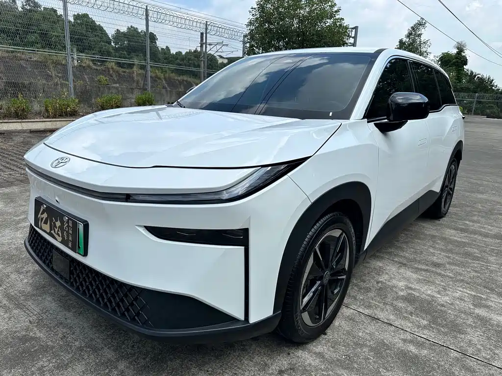 Toyota bZ3X — миниатюра 11