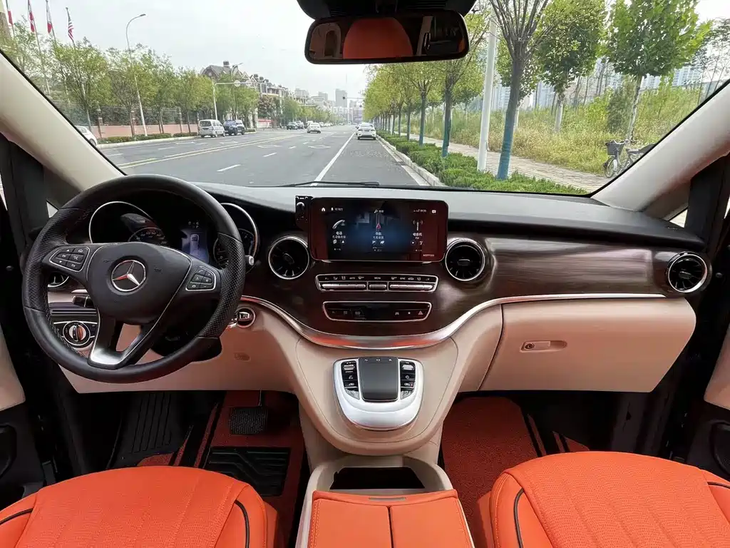 Mercedes-Benz V-Class — миниатюра 9