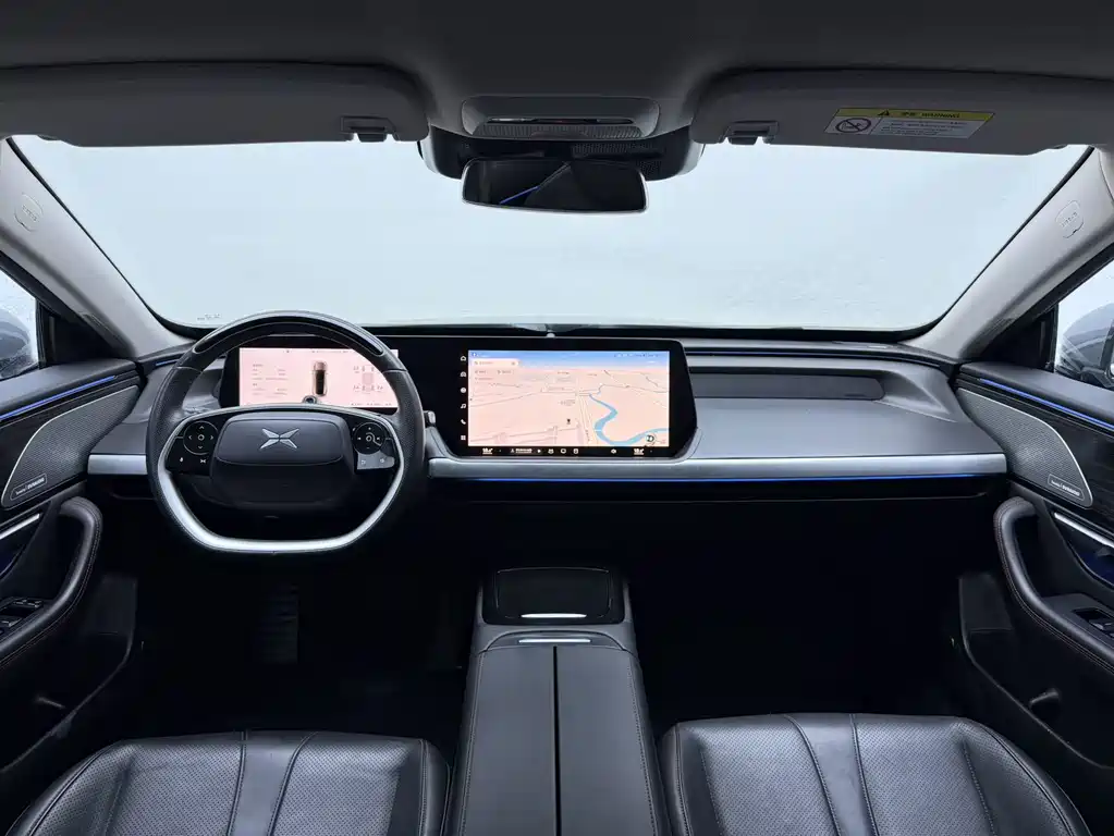 XPeng P7 — миниатюра 10