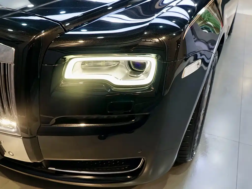 Rolls-Royce Ghost — миниатюра 24