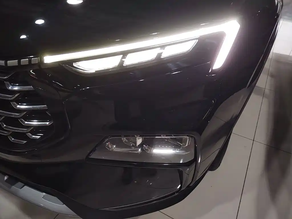 Ford Equator Sport — миниатюра 24