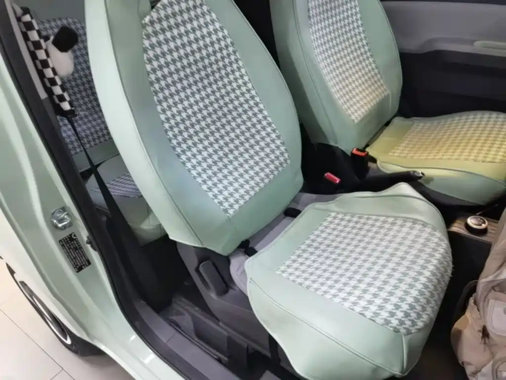 Wuling MINIEV — миниатюра 25