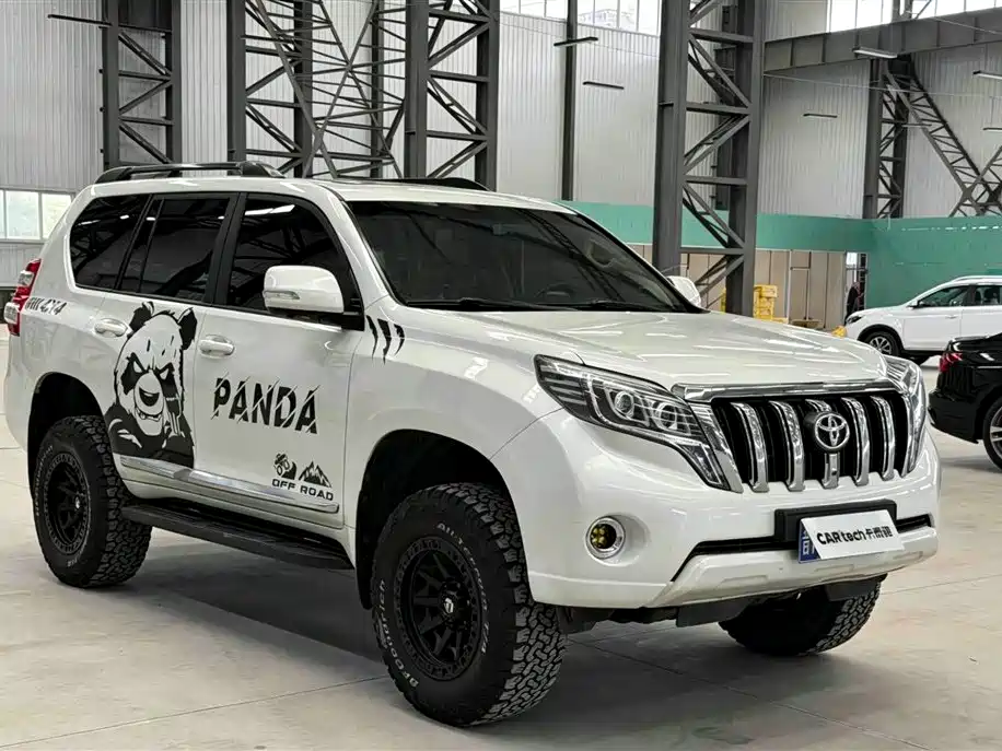 Toyota Land Cruiser Prado 2016 2.7L AT Standard