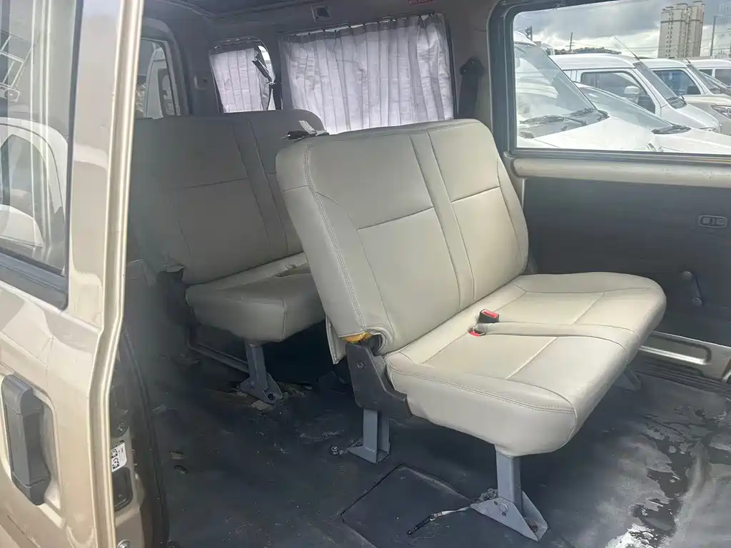 Wuling Rongguang — миниатюра 10