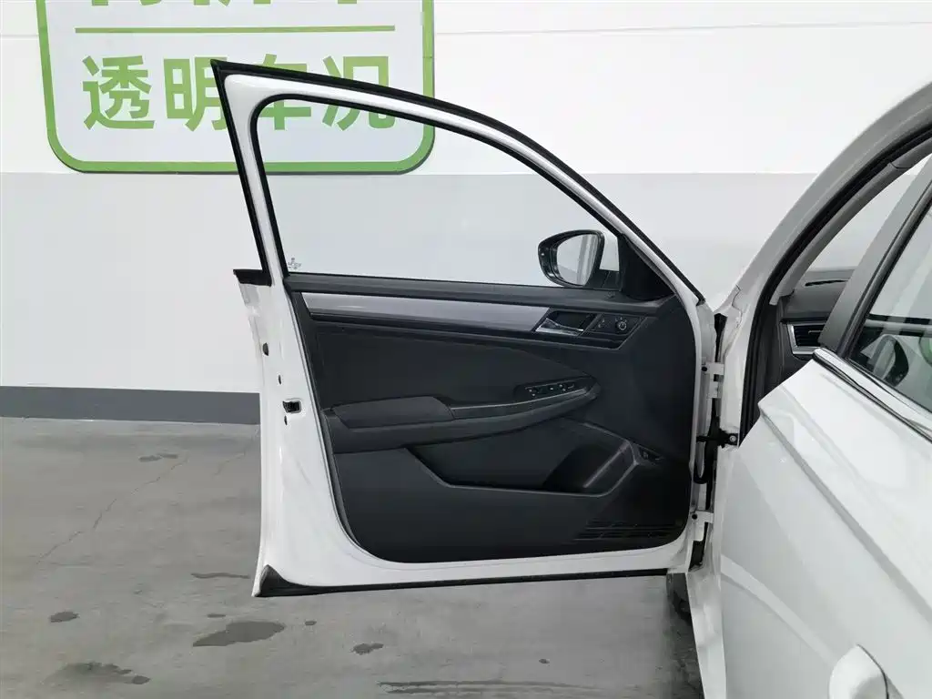 Volkswagen Bora 2019 1.5L MT Fashion VI
