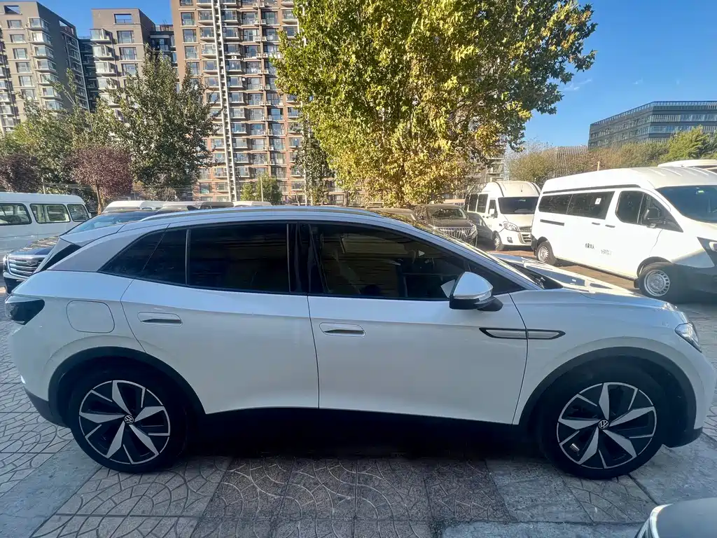 Volkswagen ID.4 Crozz — миниатюра 4