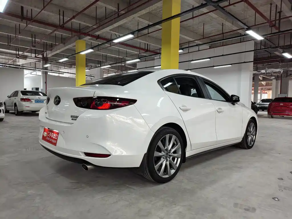 Mazda 3 Axela — миниатюра 6