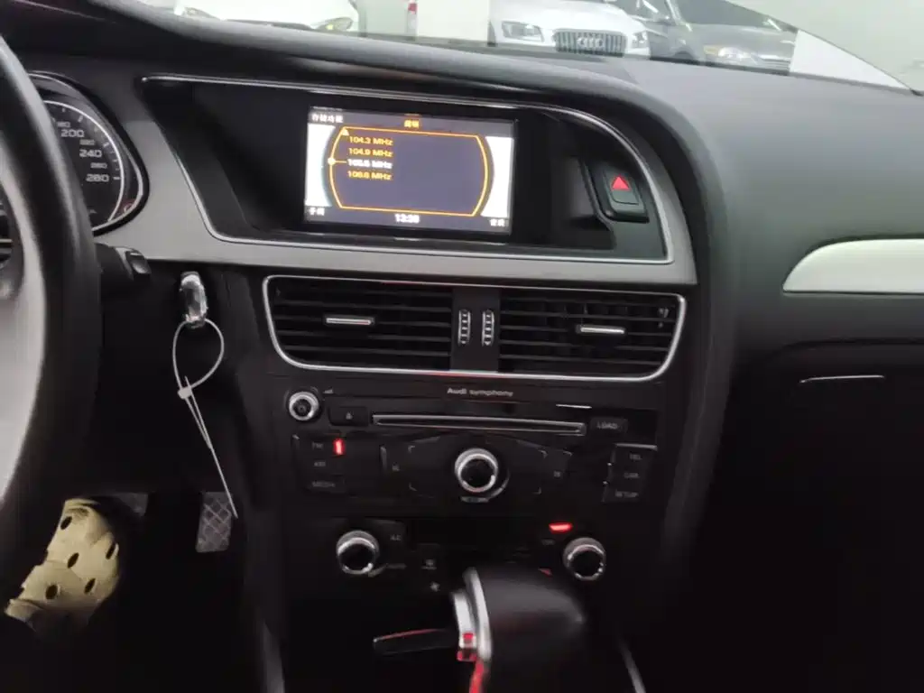 Audi A4L — миниатюра 13
