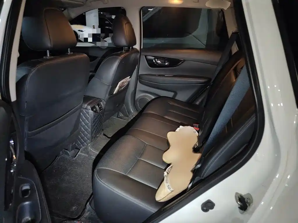 Nissan X-Trail — миниатюра 15