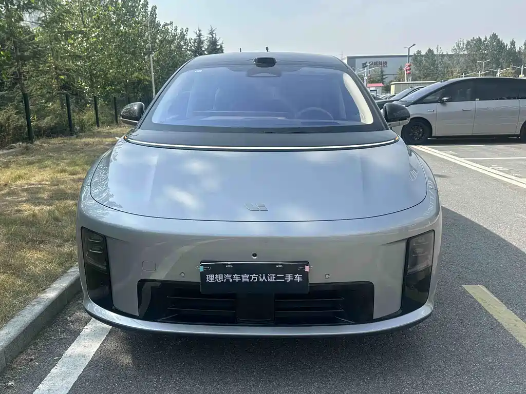 Li Auto Li i8 — миниатюра 2