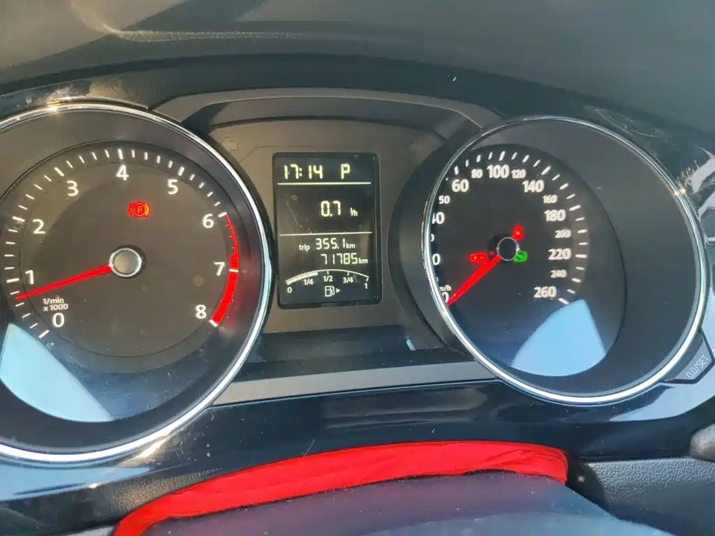 Volkswagen Sagitar — миниатюра 5