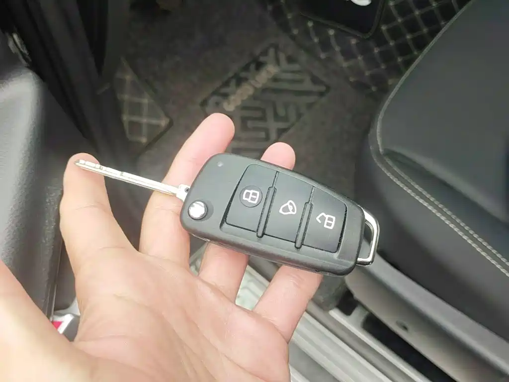 JAC Refine Refine M3 — миниатюра 9
