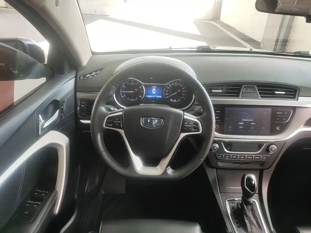 Geely Emgrand — миниатюра 11