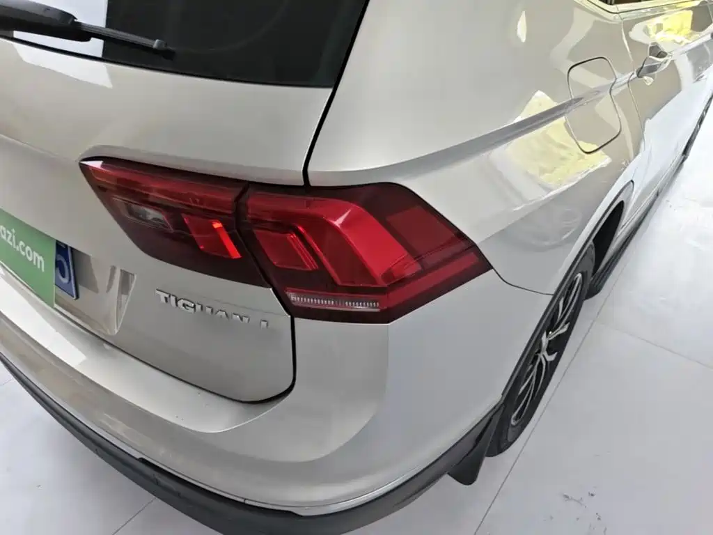 Volkswagen Tiguan L — миниатюра 8
