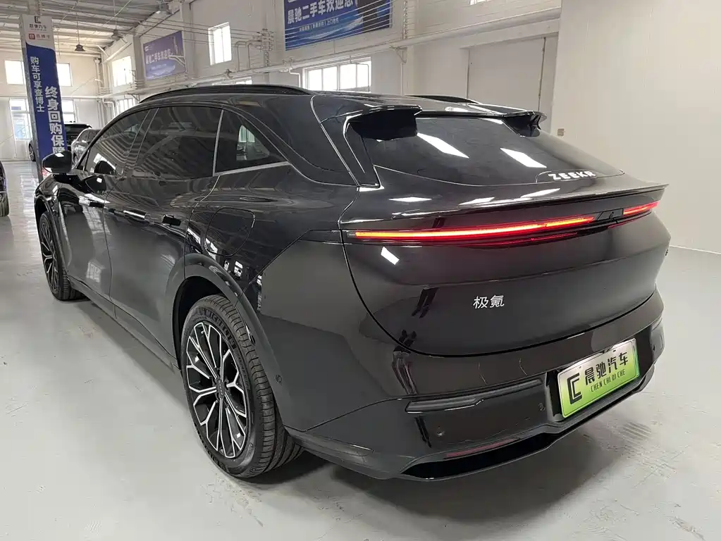 Zeekr 007GT — миниатюра 6