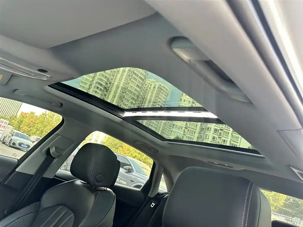 Audi A4L — миниатюра 7
