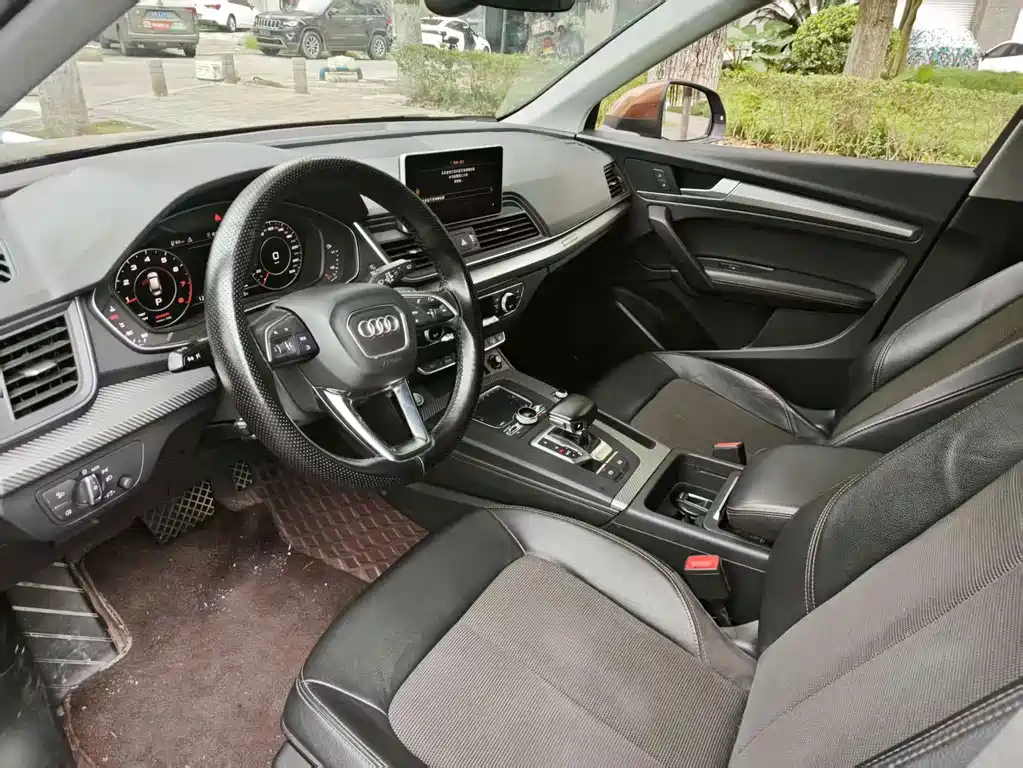Audi Q5L — миниатюра 4