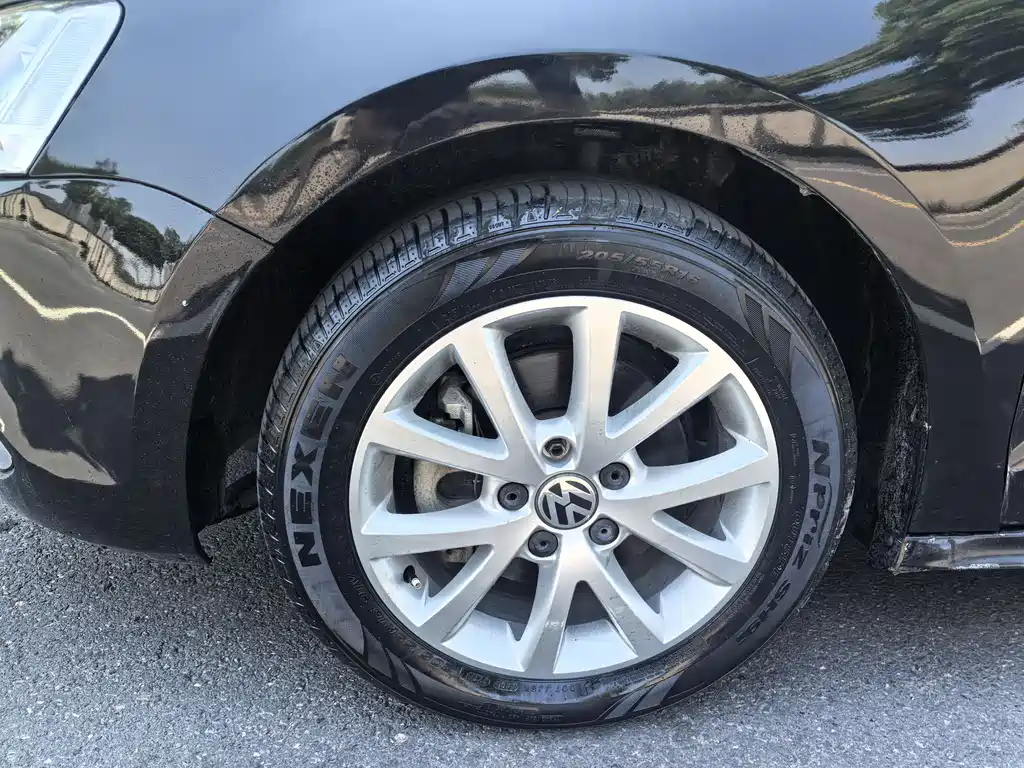 Volkswagen Sagitar 2012 1.4TSI AT Luxury