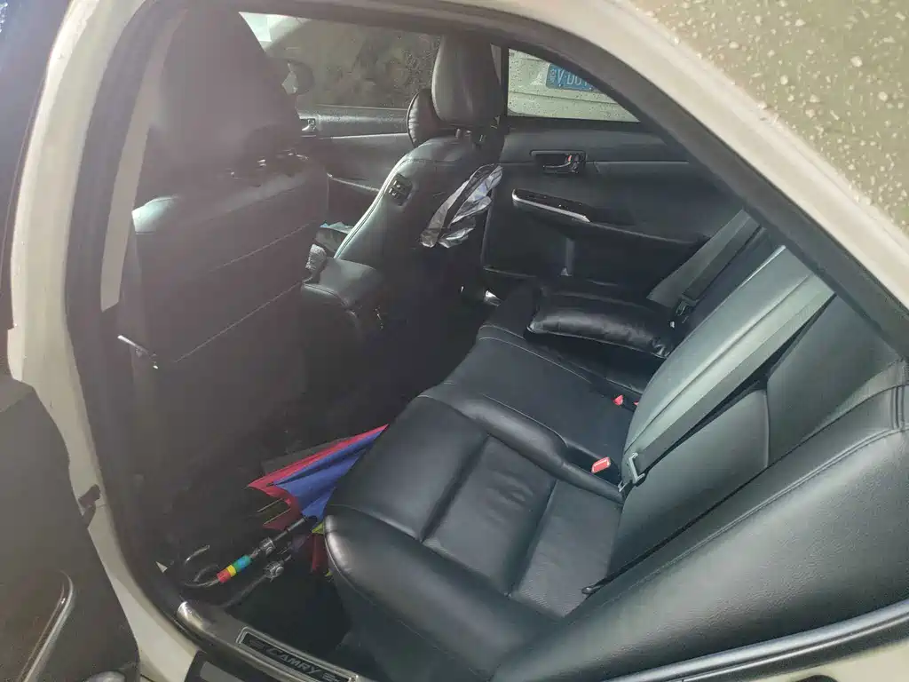 Toyota Camry — миниатюра 3