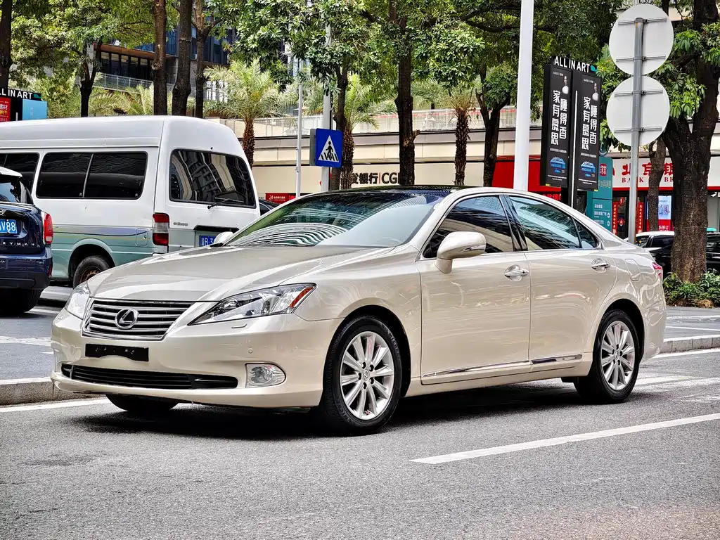 Lexus ES 2010