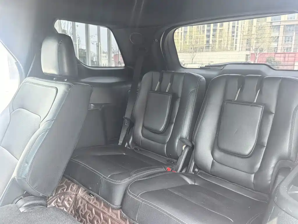 Ford Explorer (Import) - фото 16