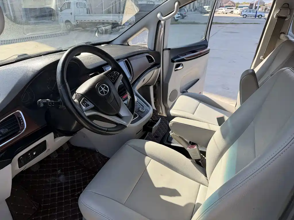 JAC Refine M5 — миниатюра 9