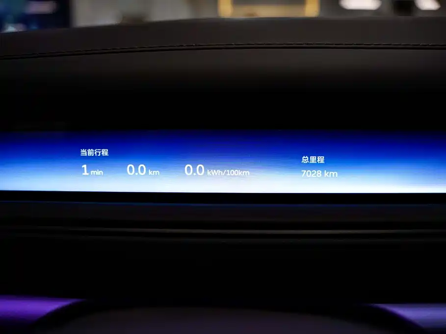 NIO ES8 — миниатюра 11