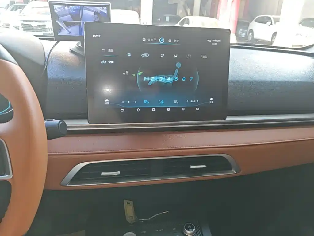 BYD e2 — миниатюра 13