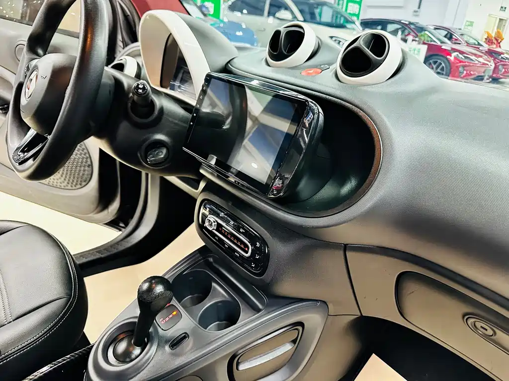 smart Smart Fortwo — миниатюра 24