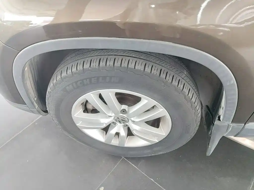 Volkswagen Tiguan — миниатюра 23