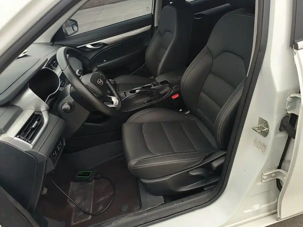 Geely Emgrand — миниатюра 15