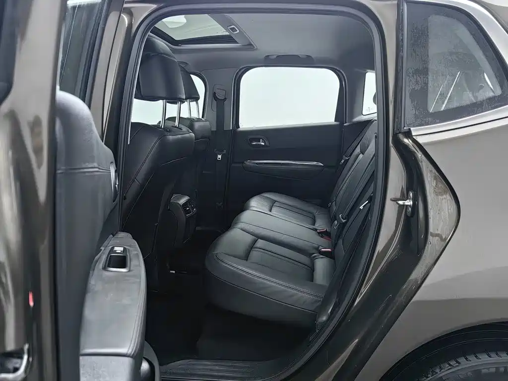 Peugeot 3008 — миниатюра 15