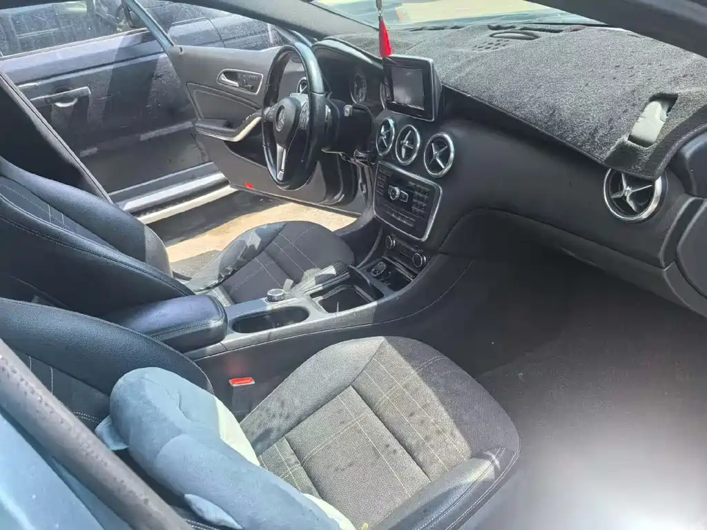 Mercedes-Benz A-Class (Import) — миниатюра 6