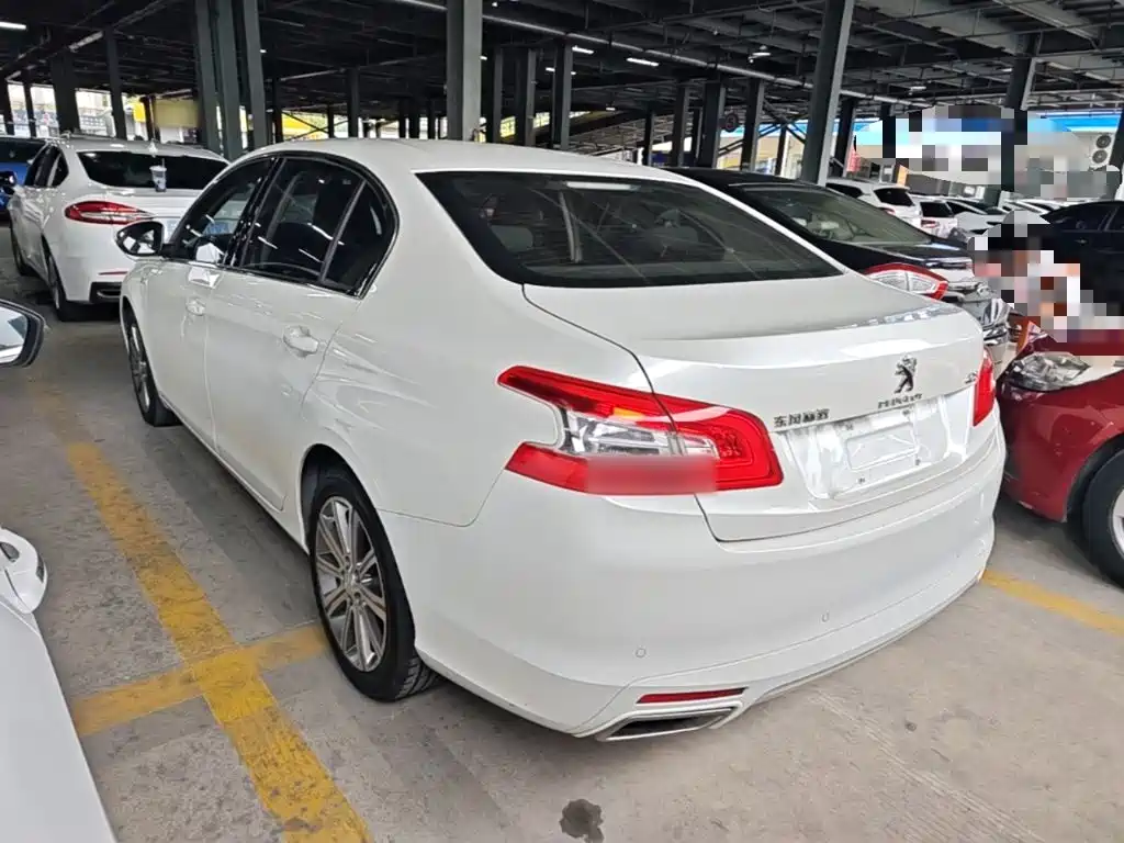 Peugeot 408 — миниатюра 5