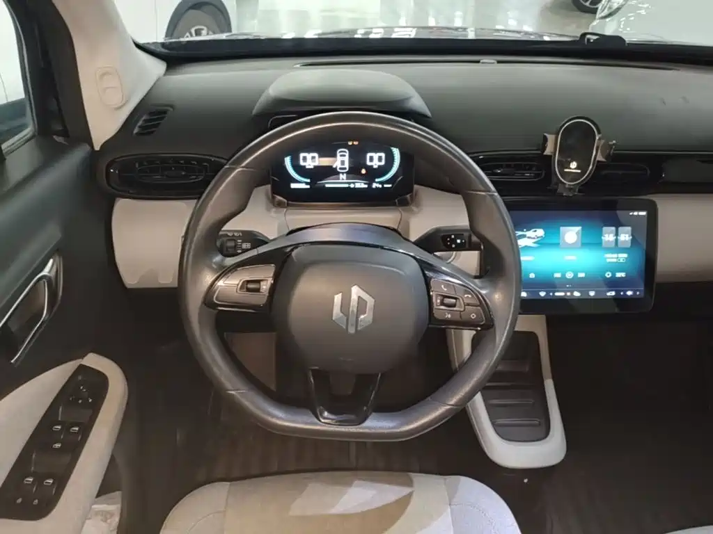 Leapmotor Leapmotor T03 — миниатюра 11