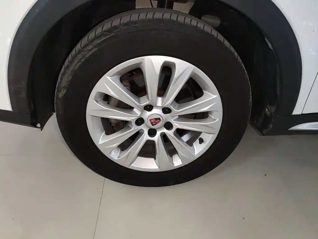 Roewe RX5 — миниатюра 23