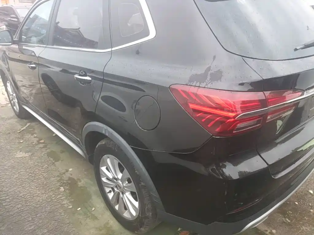 Roewe RX5 — миниатюра 5