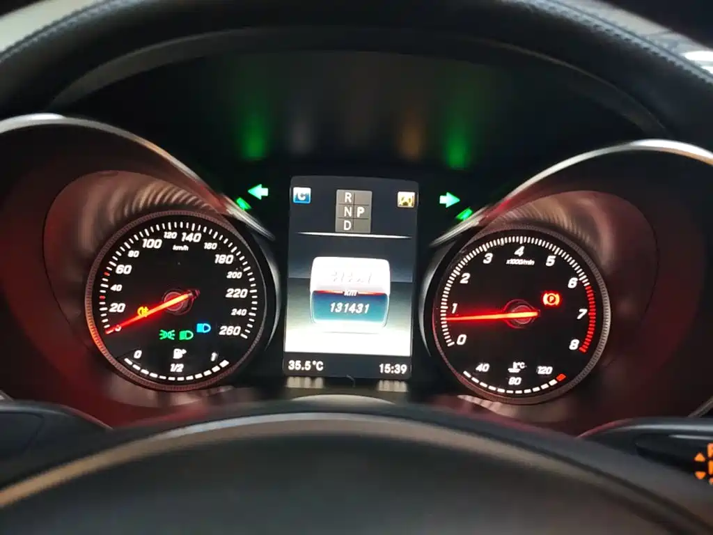 Mercedes-Benz C-Class — миниатюра 8