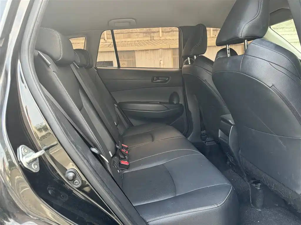 Toyota Frontlander — миниатюра 6