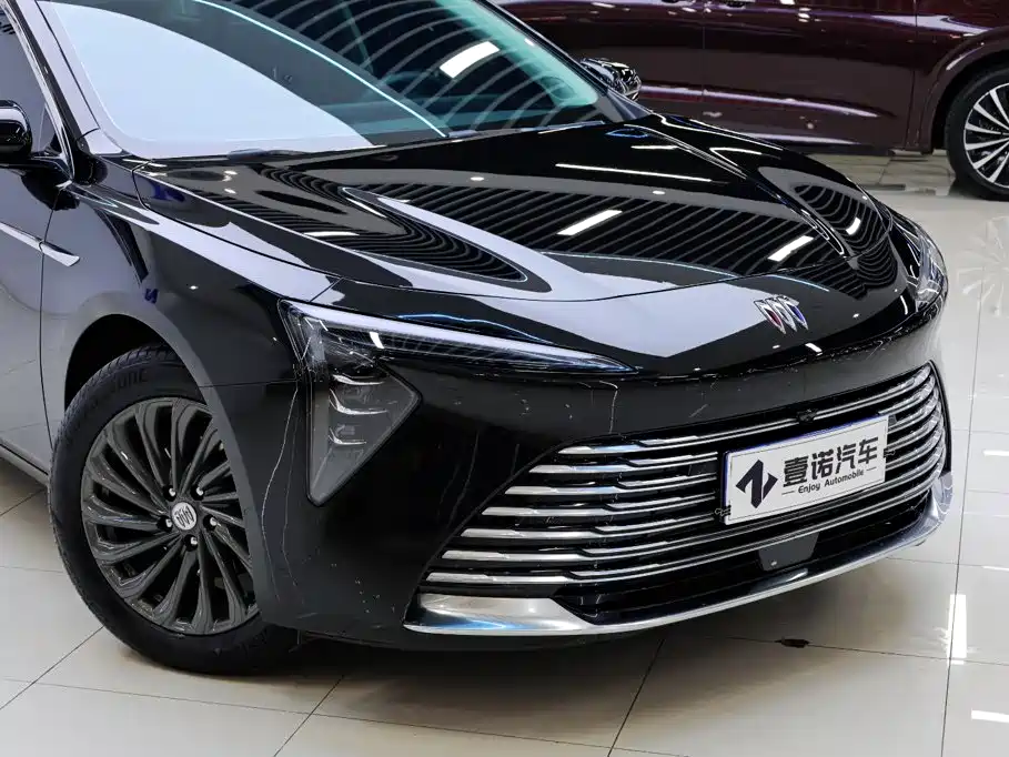 Buick LaCrosse — миниатюра 11